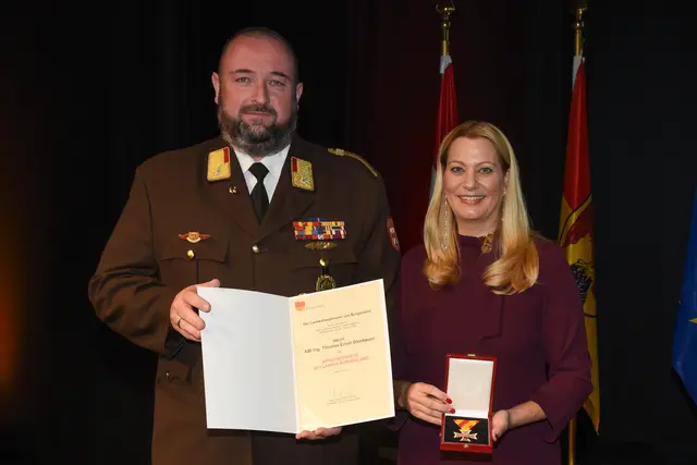Verdienstkreuz für Thomas Dienbauer | Foto: Landesmedienservice Burgenland / Hafner