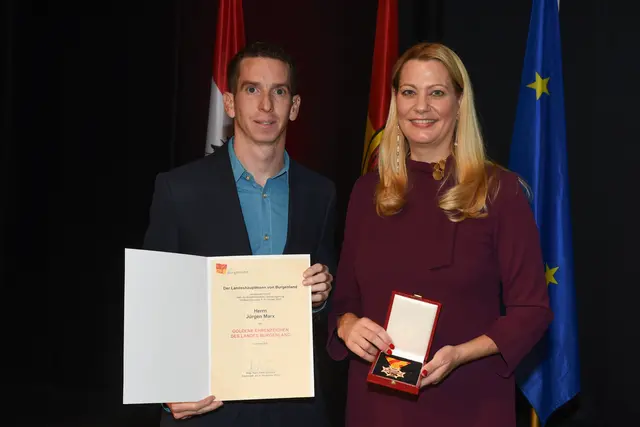 Goldenes Ehrenzeichen für Jürgen Marx | Foto: Landesmedienservice Burgenland / Hafner