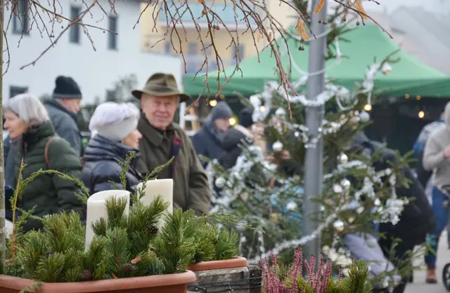 Traditioneller Adventmarkt in Micheldorf | Foto: B. Schröckenfuchs