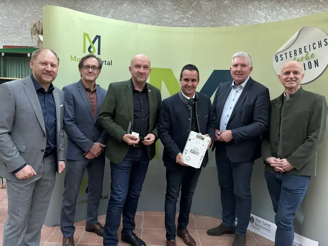 Projektmanager Erich Fritz, Günter Leitner, Bruno Aschenbrenner, Thomas Maier, Bgm. Thomas Kalcher und Ernst Autischer. | Foto: MeinBezirk/Stefan Verderber