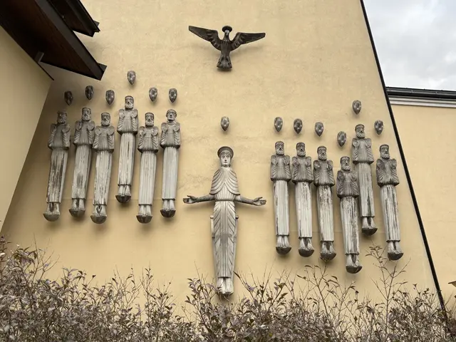 1950 erwarb die Gesellschaft des katholischen Apostolates das Gebäude. | Foto: Matthias Pandrea/Mein Bezirk