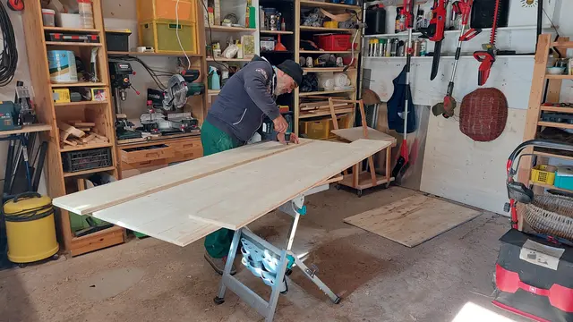 Die Box wurde mit viel ehrenamtlicher Hilfe gemacht.  | Foto: Regina Fuchs