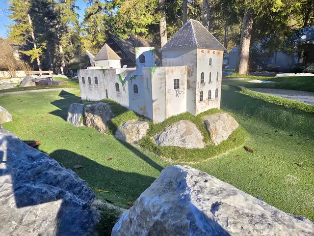 Die 18-Loch-Adventure-Golf-Anlage beim Wassererlebnispark St. Gallen wird im kommenden Jahre eröffnet: Alle Bahnen haben einen regionalen Hintergrund. | Foto: Gesäuse Adventure-Golf