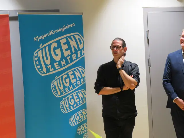 Schulleiter der Bildungseinrichtung Willi Resetarits, Werner Schuster. | Foto: Sabine Krammer