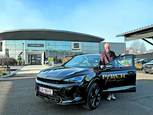 Heinz Paier und das gesamte Team der Fahrmilie Paier sind begeistert vom neuen CUPRA Formentor.  | Foto: B. Gady
