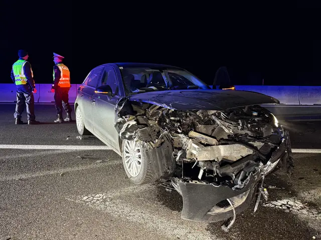 Auf der A12 bei Radfeld kam es am Mittwochabend zu einem Auffahrunfall zwischen einem Pkw und einem Lkw. | Foto: zoom.tirol