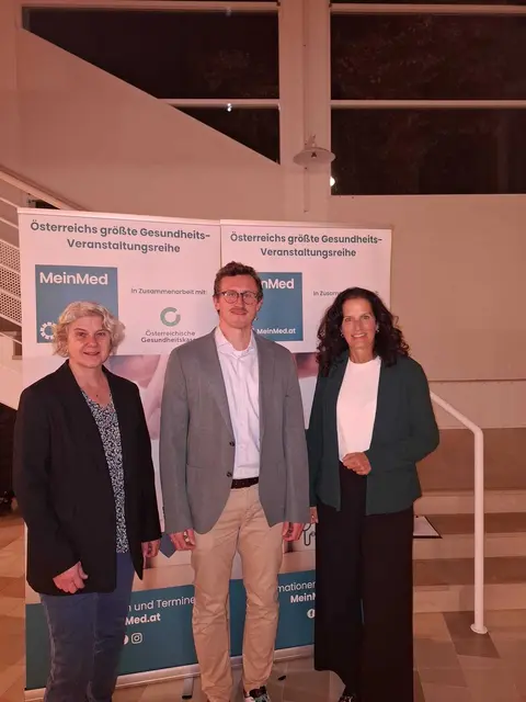 Stadträtin Elke Liebminger, Referent Christoph Lukas und Moderatorin Alice Herzog (v. l.) | Foto: MeinMed
