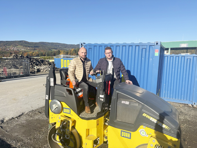 Das Team der PORR Bau GmbH rund um Christian Bruckner und Rene Jagerhofer kümmert sich um jedes Bauprojekt im Bezirk Hartberg. | Foto: Aus der Region