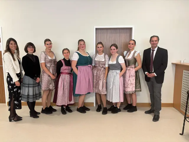 Die Prüflinge der HLW Hartberg bereiteten ihren Gästen ein viergängiges Menü. | Foto: Johann Taucher