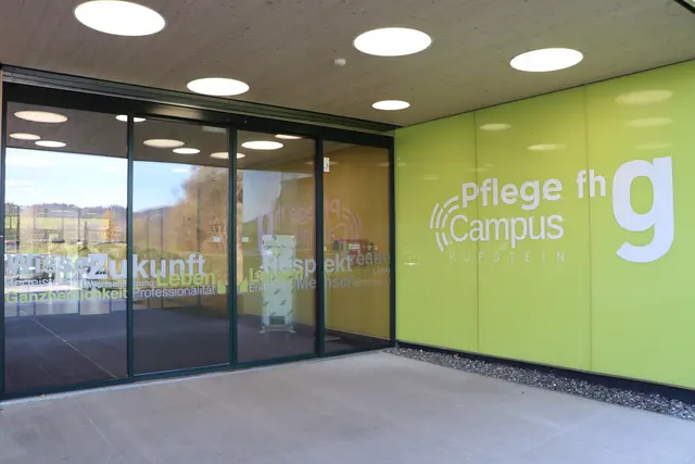 Willkommen im Pflege Campus Kufstein. | Foto: Christiane Nimpf
