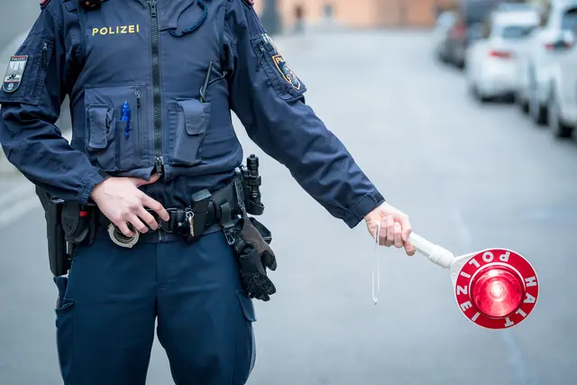 Eine Verkehrskontrolle endete für einen 29-Jährigen Pkw-Lenker am Mittwoch mit einer Festnahme. (Symbolfoto) | Foto: Bernhard Knaus