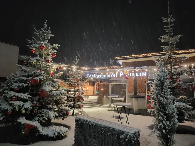 Die Edelbrennerei Pipifein lädt ab 21. November zu entspanntem Beisammensein mit winterlicher Dekoration und leckeren Getränken. | Foto: Pipifein