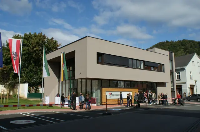 Im Jahr 2019 wurde unter Kurt Riemer das neue Gemeindeamt eingeweiht. | Foto: Sabathi
