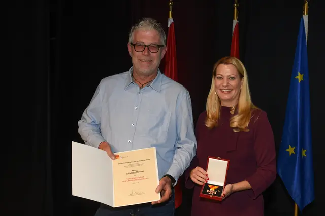 Verdienstkreuz für Johannes Meixner | Foto: Landesmedienservice Burgenland / Hafner