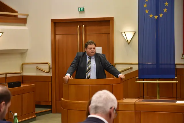 Bernd Storbl, ÖVP-Klubobmann, spricht von einer "Entmündigung der Regionen". | Foto: MeinBezirk/Stefan Schneider