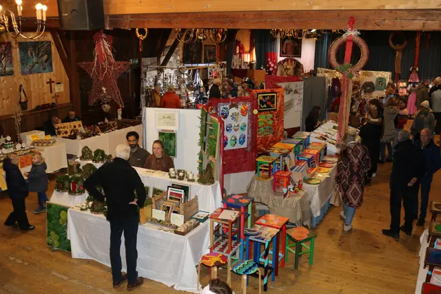 Der Advent in Tegernbach ist ideal für all jene, die noch auf der Suche nach einem passenden Weihnachtsgeschenk sind.  | Foto: Sona Hasoyan