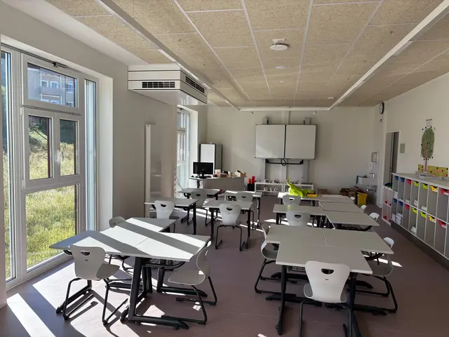 Die Klassen sind nun geradezu lichtdruchflutet | Foto: MeinBezirk/Heimo Potzinger