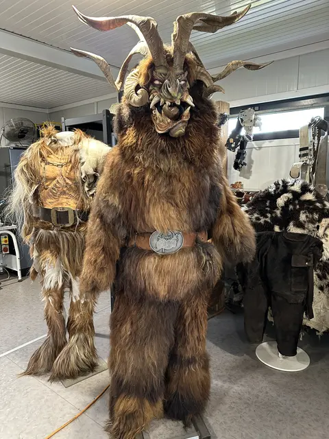 Ein Leben für den Krampus: Blick in Atelier von Julian Winkler | Foto: MeinBezirk/Christoph Schneeberger