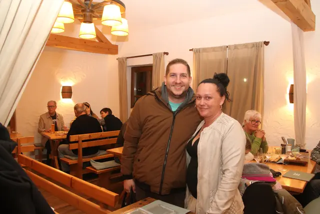 Kühsteinhaus-Gäste freuten sich über die musikalische Begleitung.