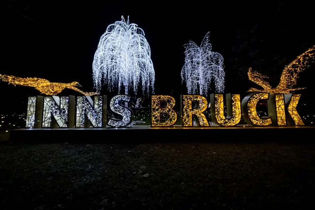 Wenn der Innsbrucker Hofgarten ab dem 14. November 2025 wieder erstrahlt, öffnet der traditionsreichste Lichterpark des Alpenraums zum sechsten Mal seine Pforten. | Foto: MK Illumination / Jan Hetfleisch