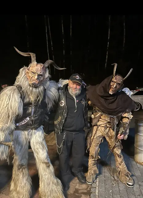Die Perchten und Krampusse waren los. | Foto: Mad Dog's MC Austria