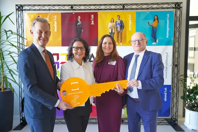 Mit einem Festakt mit zahlreichen Gästen aus Bildung, Politik und Wirtschaft wurde der Zusammenschluss beider Standorte feierlich präsentiert. | Foto: Samir Ikhlef