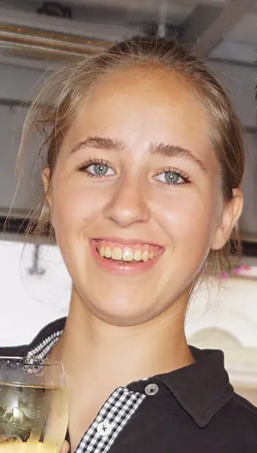 Vera Bogner eröffnete die neue "Franz" - Bar. | Foto: Josef Wind