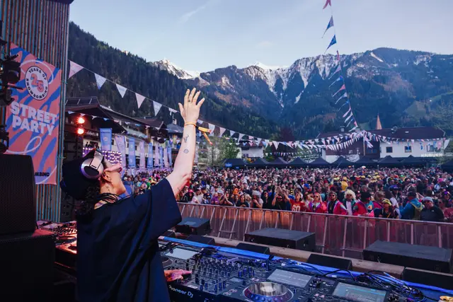 Vom 6. bis 11. April 2026 findet das legendäre Snowbombing Festival in Mayrhofen statt.
 | Foto: Snowbombing