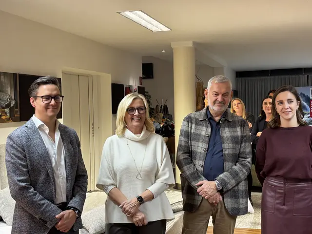 Johannes, Ursula, Roland und Elisabeth Ragailler begrüßten die Frau in der Wirtschaft-Gäste in ihrem Unternehmen.  | Foto: MeinBezirk/Constance Haslberger