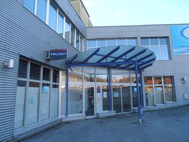 Beamte der Polizeiinspektion Voitsberg waren bei einem Voitsberger Mehrparteienhaus im Einsatz. | Foto: MeinBezirk/Harald Almer