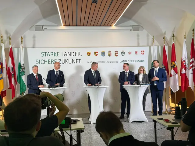 Bei einer Pressekonferenz wurden die wichtigsten Ergebnisse der Landeshauptleute-Konferenz im südsteirischen Leibnitz präsentiert. | Foto: MeinBezirk