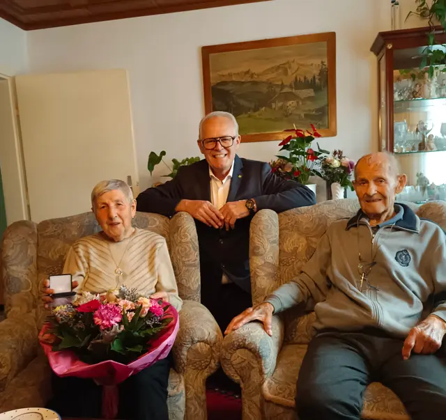 Jubilarin Frau Martha Graf, Vizebürgermeister Leopold Weinlinger, Herr Karl Graf | Foto: Marktgemeinde Absdorf