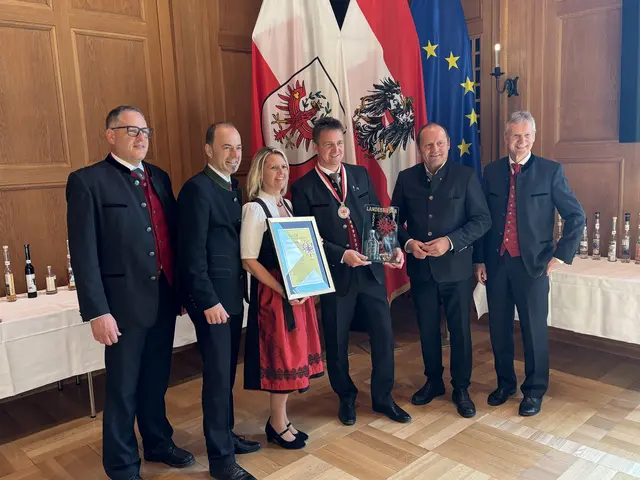 Angelika und Markus Spitaler (Landessieger Brände, Hippach) bei der Auszeichnung | Foto: MeinBezirk