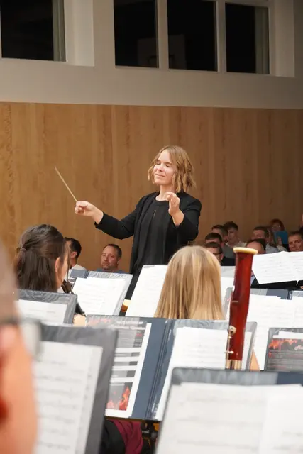 Auch Kapellmeisterin Kathrin Ammerstorfer genoss sichtlich das Konzert