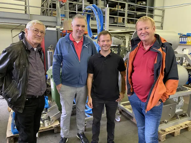 Service bei der Familie Sraml in Slowenien. | Foto: Tauriska/Obstpresse