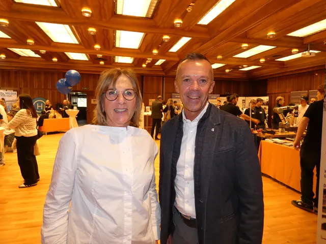 SQM Daniela Lehmann und Otmar Ladner von der Wirtschaftskammer konnten sich über eine gut besuchte Bildungsmesse im Stadtsaal freuen. 