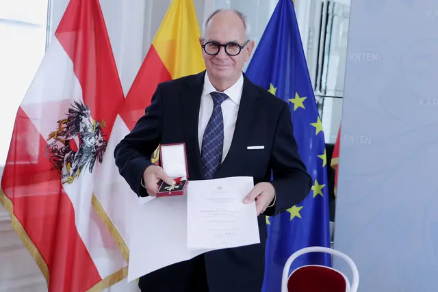 Dr. Rudolf Likar erhielt das Österreichische Ehrenkreuz für Wissenschaft und Kunst.  | Foto: LPD/Wajand