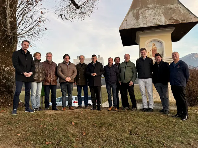 Durch die Neuordnung der landwirtschaftlichen Flächen konnte die Zahl der Grundstücke von 285 auf 144 reduziert werden.  | Foto: Büro LHStv. Gruber/Gamper