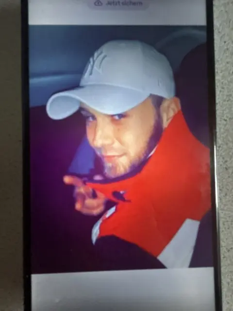 Der seit 13. November vermisste 32-jährige Mann aus Telfs – die Polizei bittet dringend um Hinweise zu seinem Aufenthaltsort. | Foto: Polizei Telfs