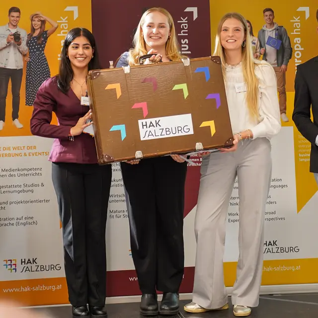 Für die Schüler*innen eröffnen sich ab sofort vielfältigere Ausbildungswege, ein erweitertes Fächer- und Schwerpunktangebot sowie verbesserte räumliche Infrastruktur | Foto: Samir Ikhlef