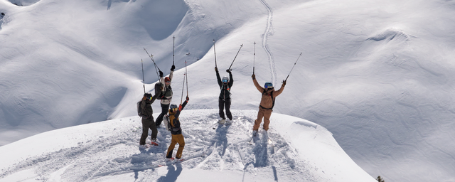 Beim Freeride Testival in Hochfügen stehen auch Safety Trainings am Programm.
 | Foto: Anton Brey