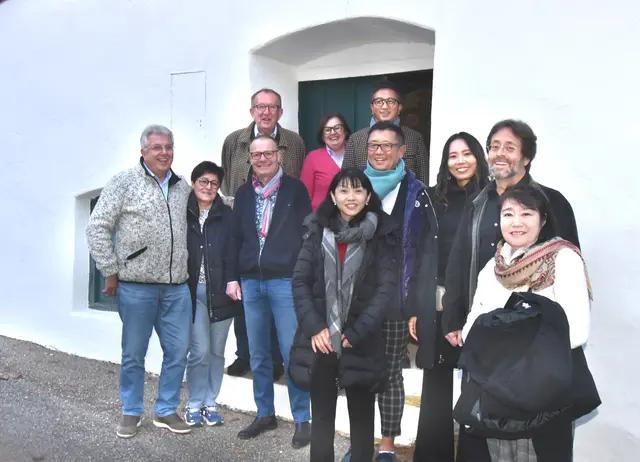 Gäste in der Ölbergkellergasse verbindet eine langjährige Freundschaft. | Foto: Herbert Schleich