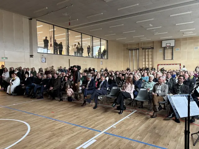 Zahlreiche Ehrengäste folgten der Einladung. | Foto: MeinBezirk.at/Astrid Siebert