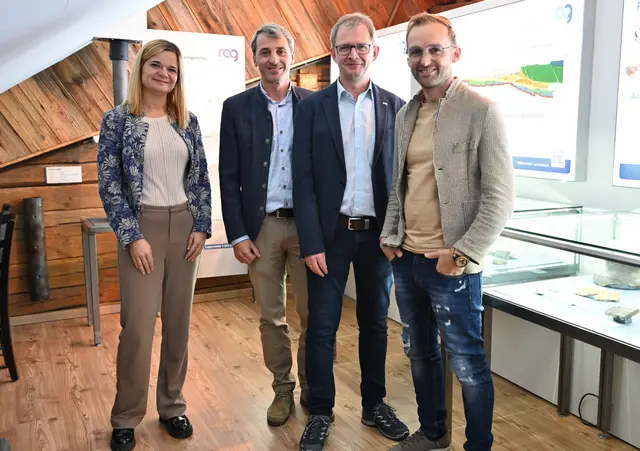 Von links: Verena Tidl, Stefan Lehner, Stephan Bauer und Wolfgang Kreil bei der Sonderausstellung in Göming. | Foto: Göminger Kultur- und Geschichtsverein