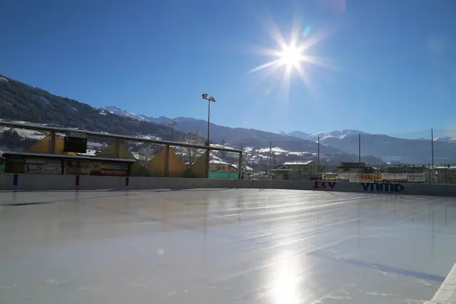 Kunsteislaufplatz Vomp