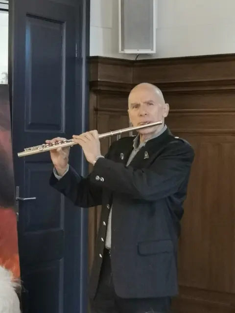 Gernot Muhr (Gleisdorf) berührte mit seiner Erzherzog Johann Jodler Improvisation zur Jubiläums Symphonie und sorgte für die musikalische Umrahmung der Feier