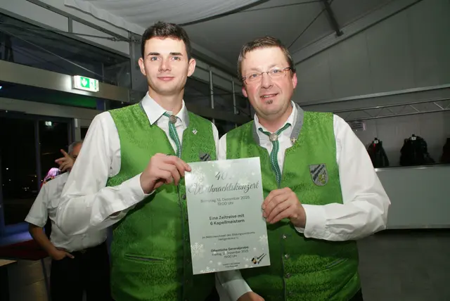 Musikanten vom Musikverein Heiligenkreuz zu Gast in Jennersdorf. | Foto: Anna Maria Kaufmann