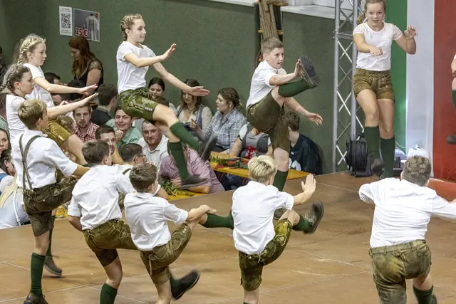 Der Auftritt der Kinderplattlergruppe aus Gaflenz | Foto: Tino Andrea Fraccaroli