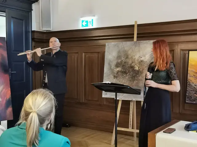 Feierliche Präsentation der "Jubiläums-Symphonie": Poesie - Hermine Arnold, Musik - Gernot Muhr | Foto: Sigi Arnold