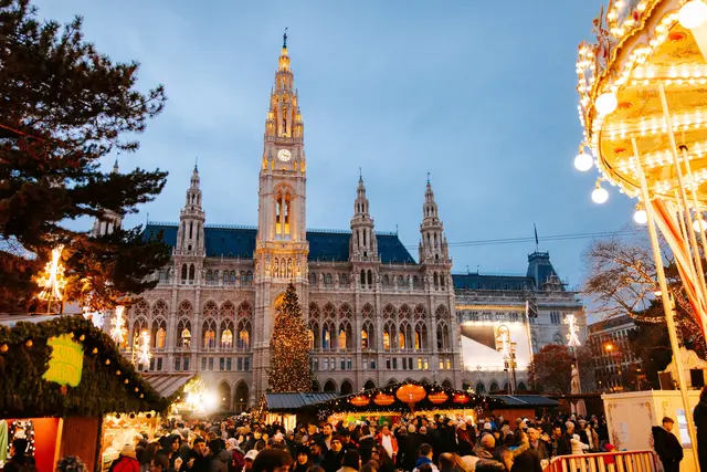 Am Samstag wurde der Weihnachtsbaum am Rathausplatz illuminiert. (Archivfoto) | Foto: WienTourismus/Paul Bauer